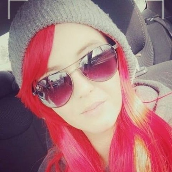 Meet your Posher, Stephanie - Picture 1 of 1